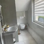 Pigmalion - Sauna, Jacuzzi, Parking, Ogrod Gæstehus 3*