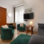 Gæstehus Pigmalion - Sauna, Jacuzzi, Parking, Ogrod Kudowa-Zdrój