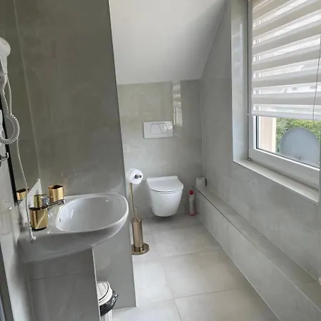 Pigmalion - Sauna, Jacuzzi, Parking, Ogrod Gæstehus 3*