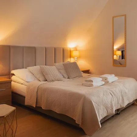 Gæstehus Pigmalion - Sauna, Jacuzzi, Parking, Ogrod 3*