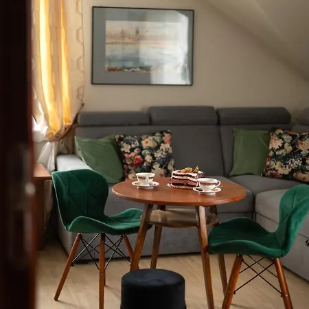 Vendégház Pigmalion - Sauna, Jacuzzi, Parking, Ogrod Kudowa-Zdrój