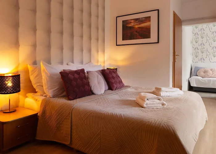 Pigmalion - Sauna, Jacuzzi, Parking, Ogrod Guest house Kudowa Zdroj