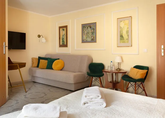 Pigmalion - Sauna, Jacuzzi, Parking, Ogrod 3* Kudowa Zdroj