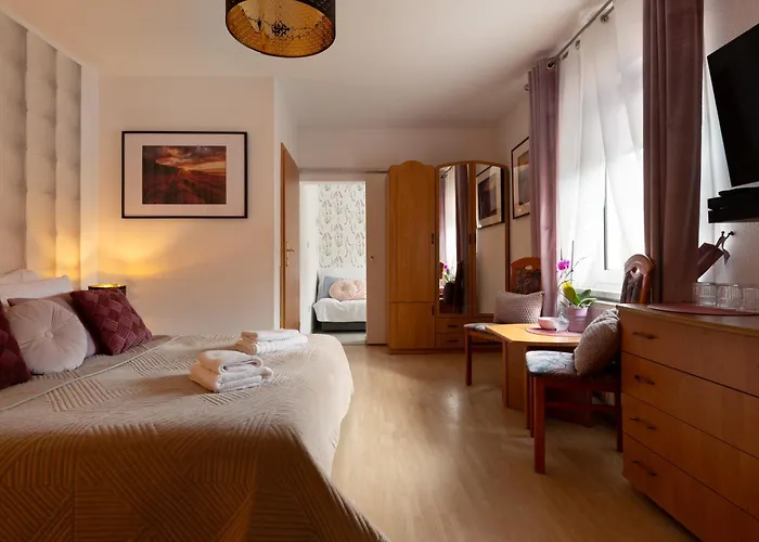 Pigmalion - Sauna, Jacuzzi, Parking, Ogrod Guest house 3*