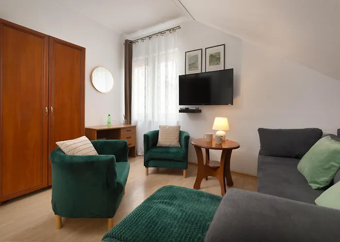 Guest house Pigmalion - Sauna, Jacuzzi, Parking, Ogrod Kudowa Zdroj