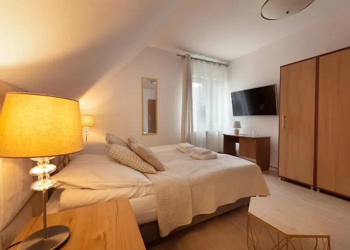 Pigmalion - Sauna, Jacuzzi, Parking, Ogrod Gasthuis 3*